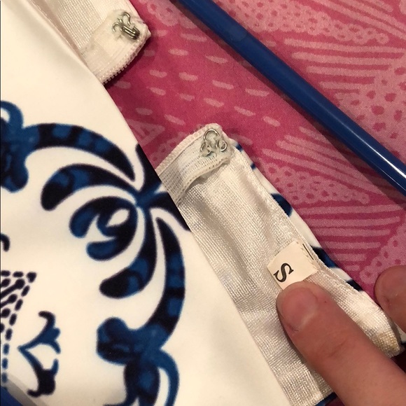 Sideboob Dutch Tea Dress - Picture 8 of 8